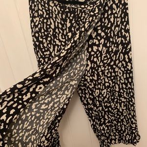 Zara Skirt/Pant Leopard Print combo